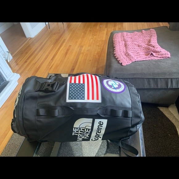 North face supreme book bag - Picture 3 of 5
